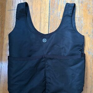 Lululemon Black bag with a lot of pockets! Smoke and pet free! Great condition.